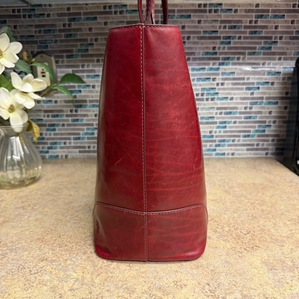 NWT Frye Melissa Shopper Berry Lacquer tote purse - Picture 5 of 7